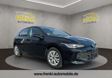 Volkswagen Golf, 2024