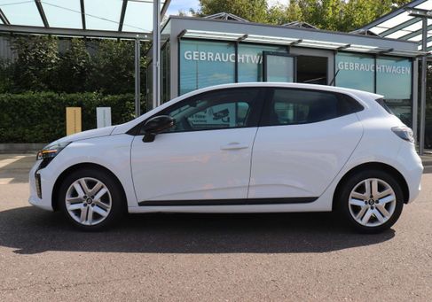 Renault Clio, 2024
