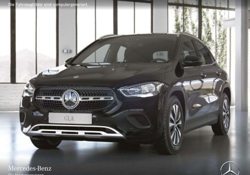 Mercedes-Benz GLA 250, 2021