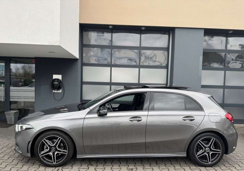 Mercedes-Benz A 200, 2022