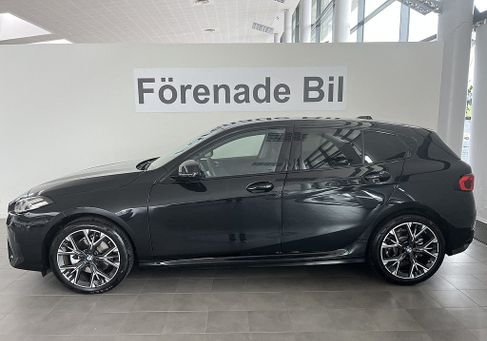 BMW 120, 2026 3