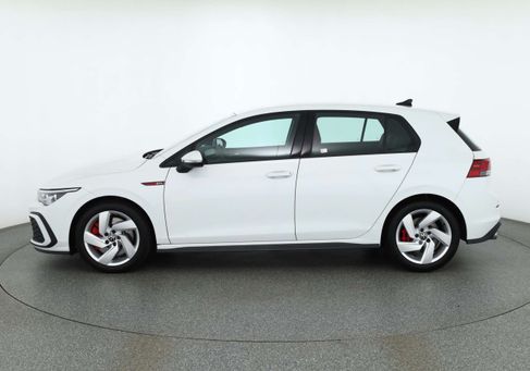 Volkswagen Golf, 2024 2