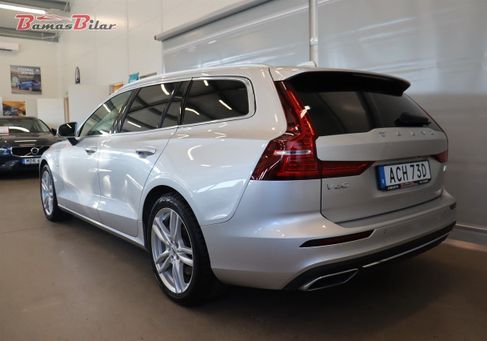Volvo V60, 2022