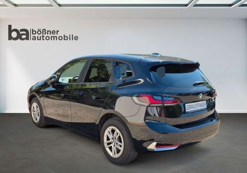 BMW 218, 2022 3