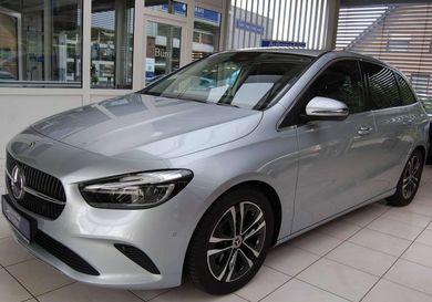 Mercedes-Benz B 180, 2025