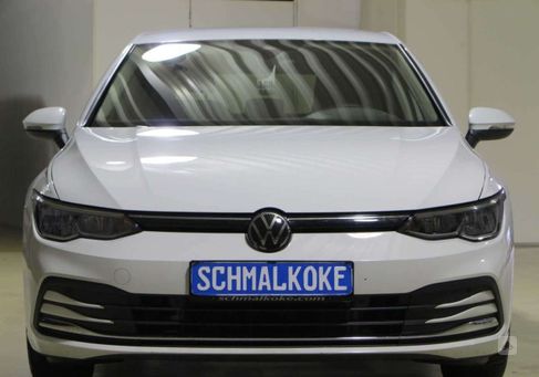 Volkswagen Golf, 2024