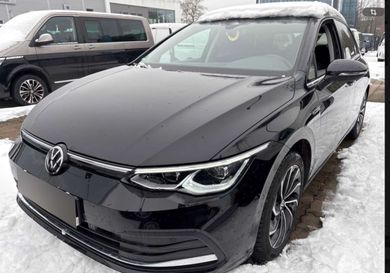 Volkswagen Golf, 2021