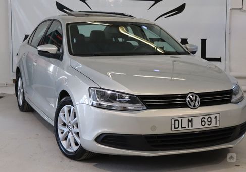 Volkswagen Jetta, 2012