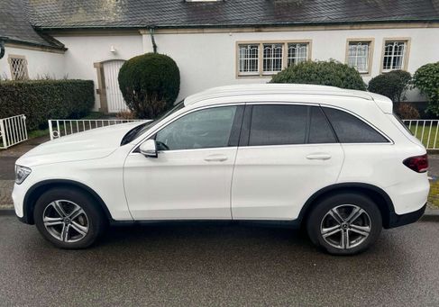 Mercedes-Benz GLC 300, 2022