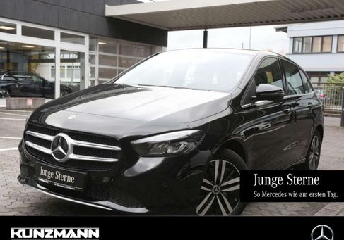 Mercedes-Benz B 250, 2022