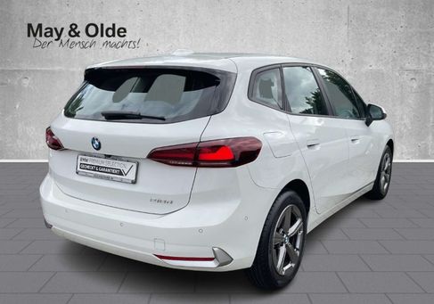 BMW 218, 2022 3