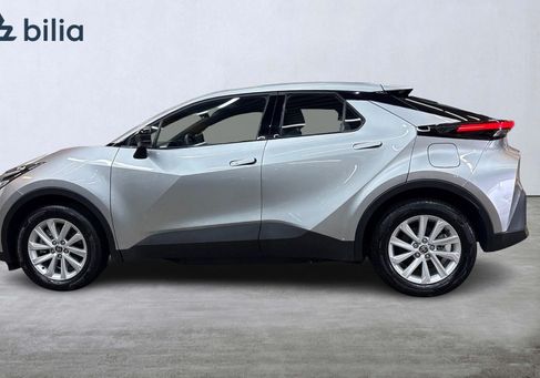 Toyota C-HR, 2025 3