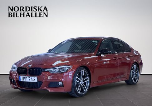 BMW 330, 2018