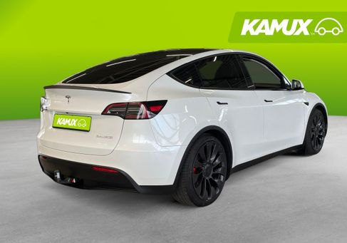 Tesla Model Y, 2023 2