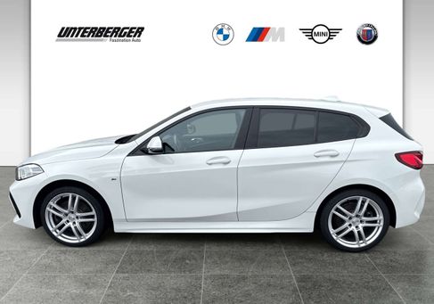 BMW 120, 2023
