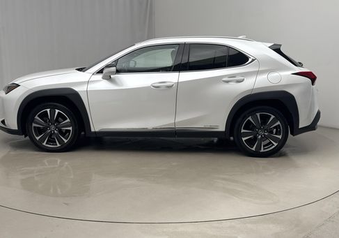 Lexus UX, 2022 2
