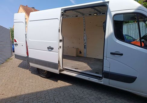 Renault Master, 2023