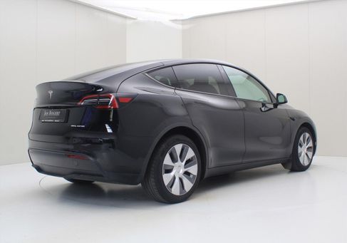 Tesla Model Y, 2023 2