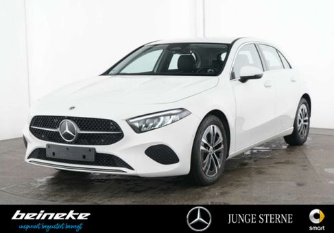 Mercedes-Benz A 200, 2025