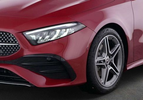 Mercedes-Benz A 180, 2025 3