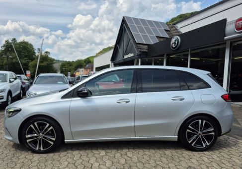 Mercedes-Benz B 180, 2019