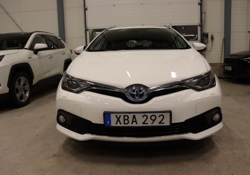Toyota Auris Touring Sports, 2017