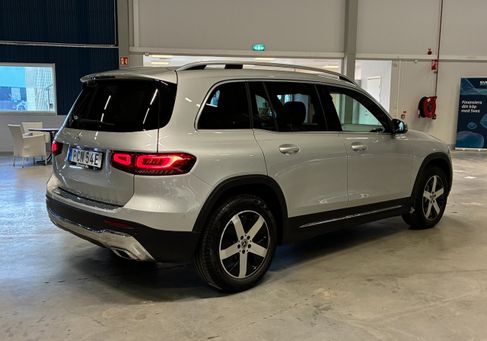 Mercedes-Benz GLB 180, 2023