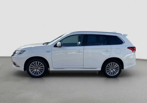 Mitsubishi Outlander, 2020 3