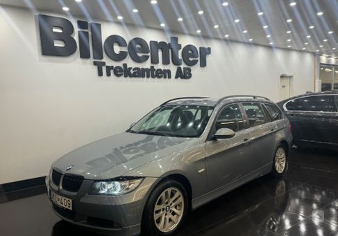 BMW 318, 2008