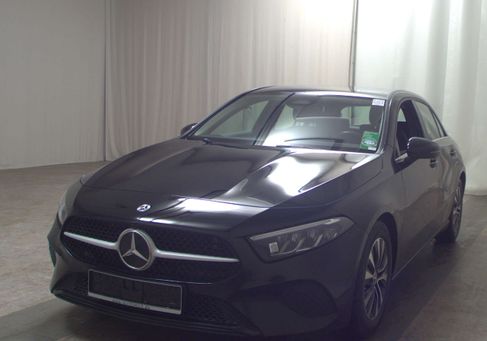 Mercedes-Benz A 180, 2023