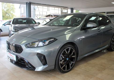 BMW 120, 2025 3