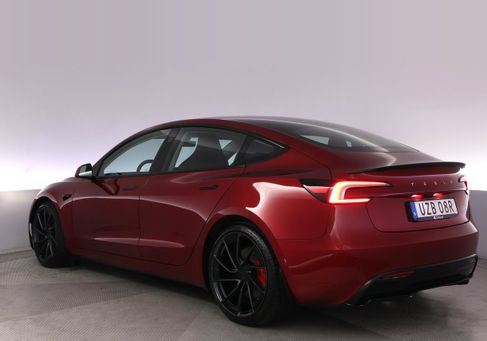Tesla Model 3, 2024 3