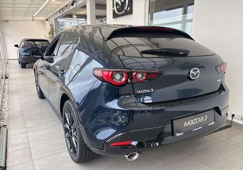 Mazda 3, 2025