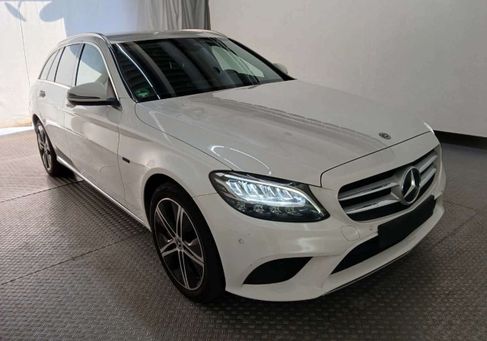 Mercedes-Benz C 300, 2021
