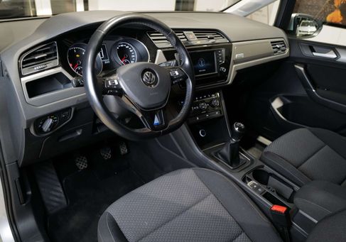 Volkswagen Touran, 2017