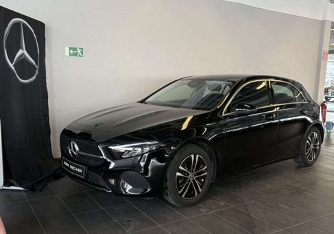 Mercedes-Benz A 200, 2024