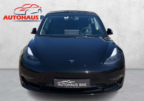 Tesla Model 3, 2021