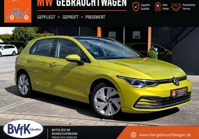 Volkswagen Golf, 2022