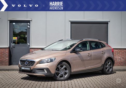 Volvo V40 Cross Country, 2014