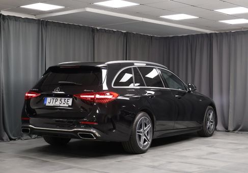 Mercedes-Benz C 300, 2025