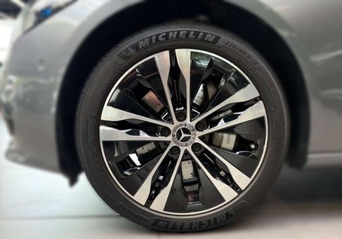 Mercedes-Benz C 300, 2022