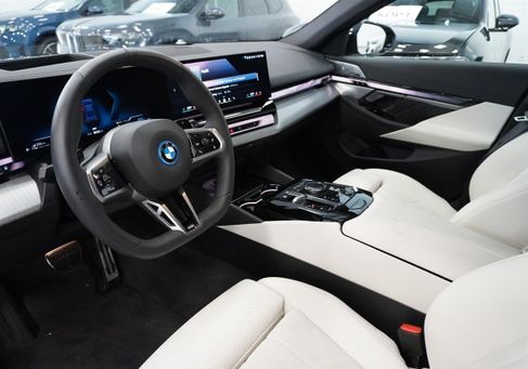 BMW 530, 2026