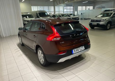 Volvo V40 Cross Country, 2017