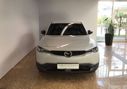 Mazda MX-30, 2022 3