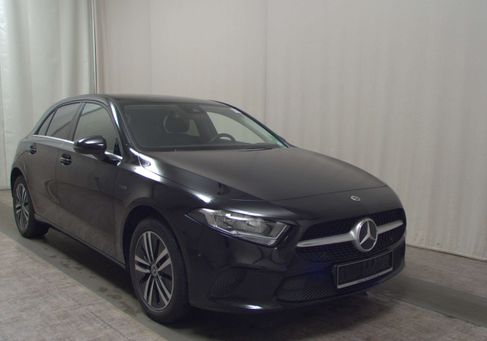 Mercedes-Benz A 250, 2021