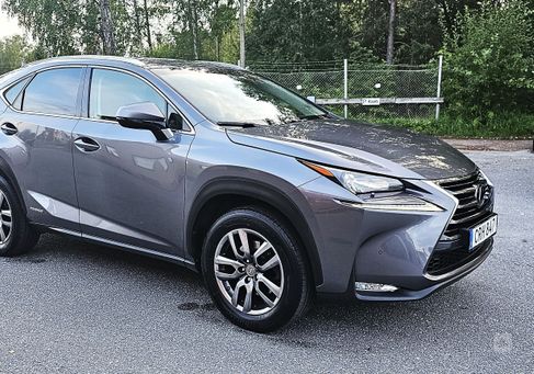 Lexus NX, 2017