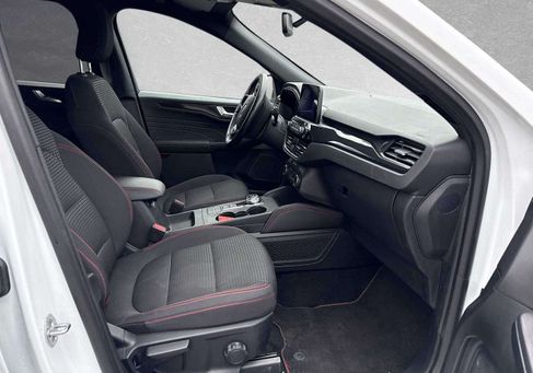 Ford Kuga, 2022