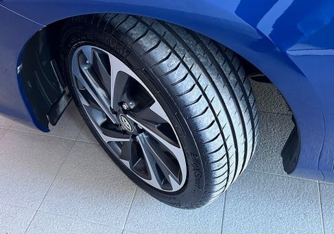 Toyota Auris Touring Sports, 2017