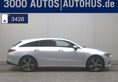 Mercedes-Benz CLA 200, 2022