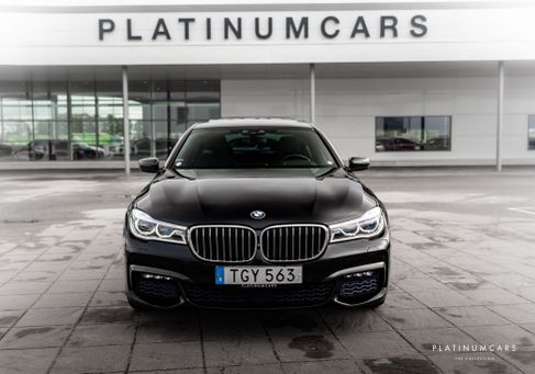 BMW 740, 2017